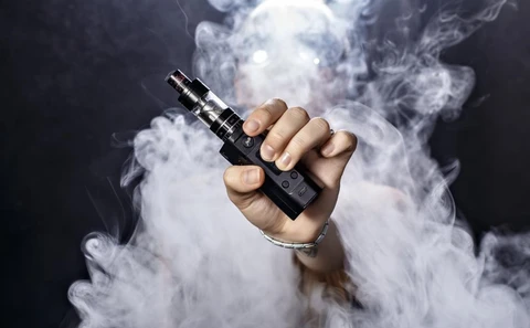 Does size matter? (Big vaping kits vs Small vaping kits)