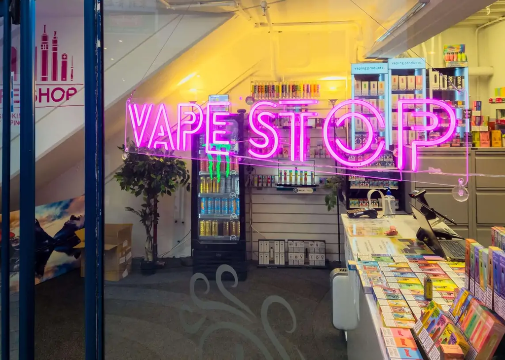 US Vape Stores Pessimistic Over Impact of Disposable E-Cigarettes