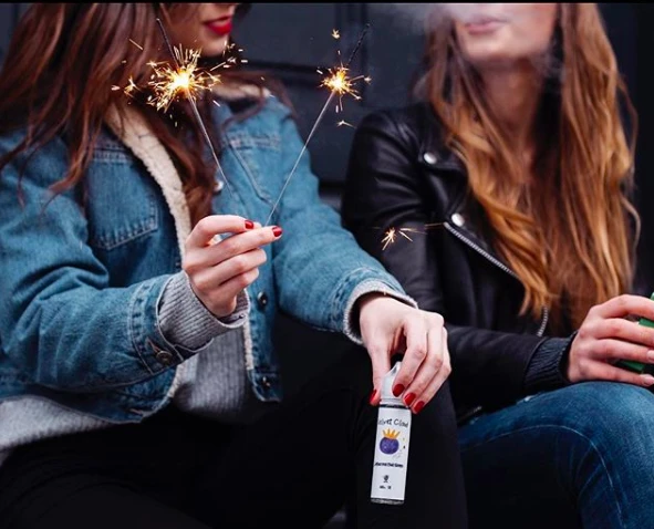 THE LIFE OF THE PARTY: HOW TO BRING VAPE TO A NON-VAPERS PARTY