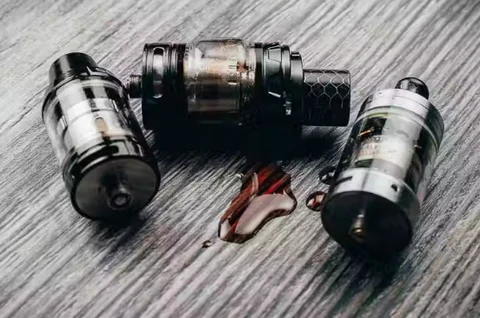 How to Prevent E-Liquid from Leaking Out of Your Tank