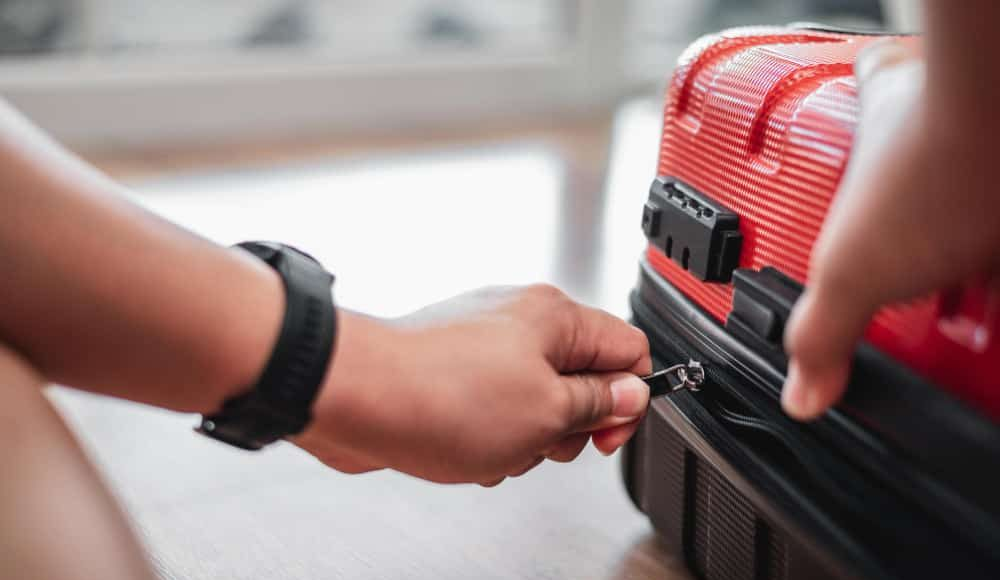 Staying Safe When Travelling With Your Vape