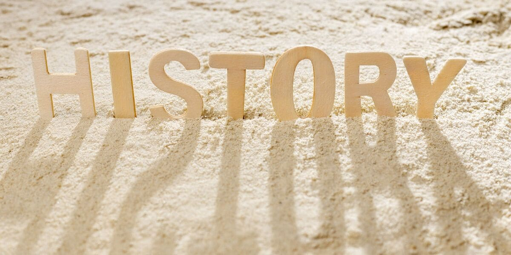THE COMPLETE HISTORY OF E-CIGARETTES AND VAPING: FROM INNOVATION TO REVOLUTION