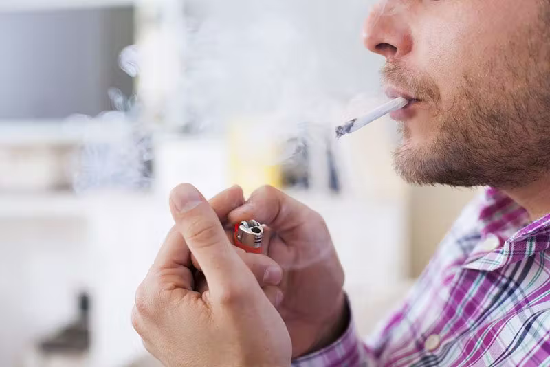 Vaping Marijuana vs. Smoking: Which Way is the Winner?